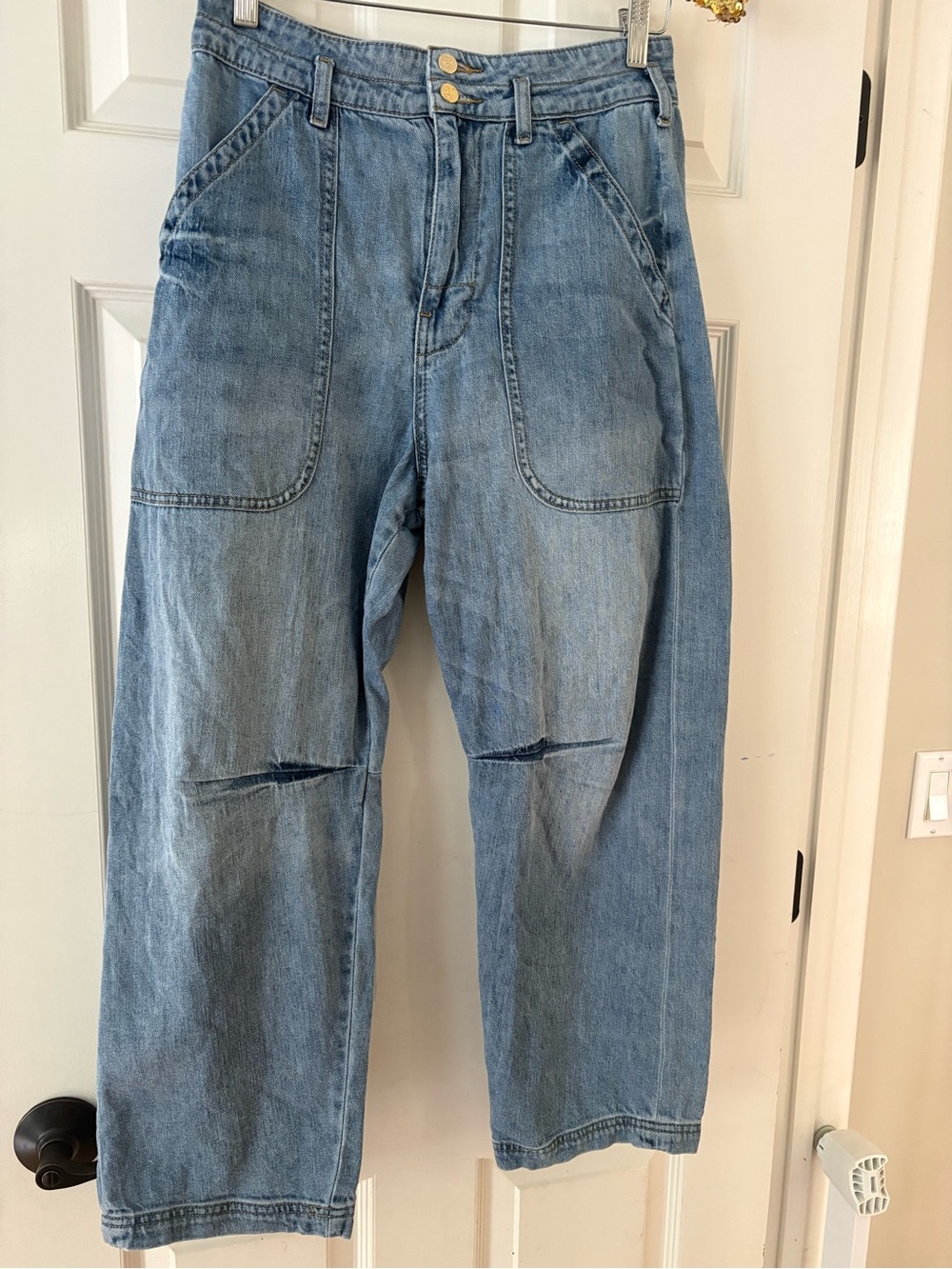 Pilcro High Rise Utility Barrel Jeans, Light Wash, Size 27